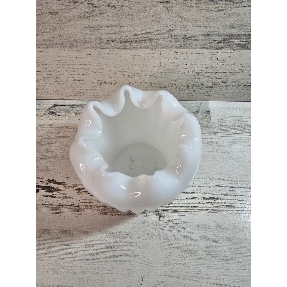 Vintage White Milk Glass Ruffled Rim Ribbed Vase Planter 4.5 Inch MCM Decor - Picture 2 of 4